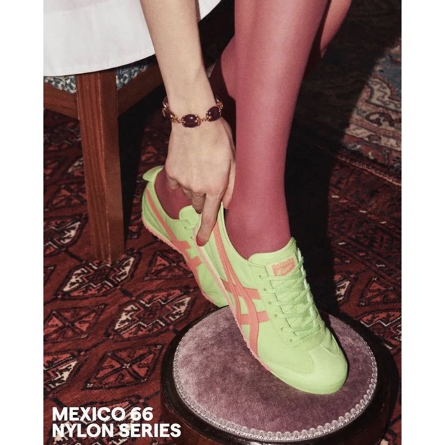 Onitsuka Tiger(オニツカタイガー)のオニツカタイガー　MEXICO 66 NYLON SERIES TWICE モモ レディースの靴/シューズ(スニーカー)の商品写真