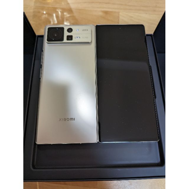 ANDROID(アンドロイド)の【max様 専用】Xiaomi Mix Fold2【256GB ゴールド】 スマホ/家電/カメラのスマートフォン/携帯電話(スマートフォン本体)の商品写真