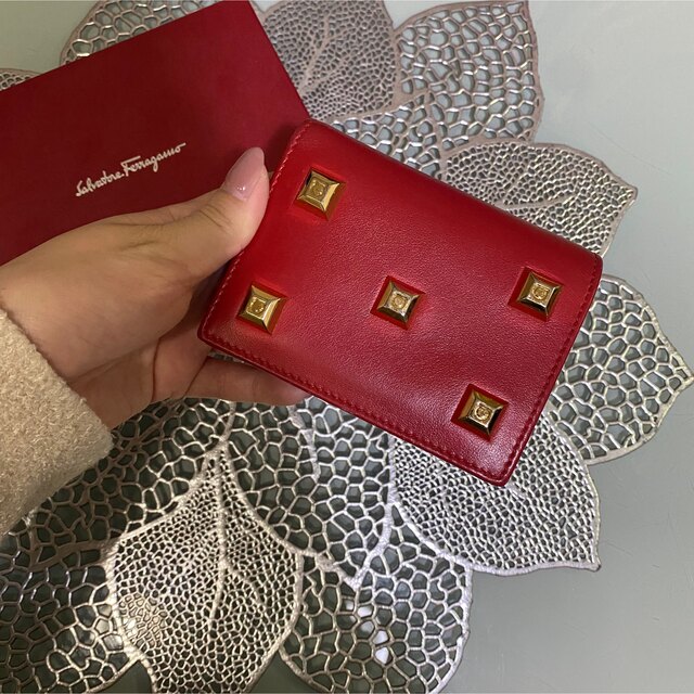 Salvatore Ferragamo(サルヴァトーレフェラガモ)のフェラガモ　お財布 レディースのファッション小物(財布)の商品写真