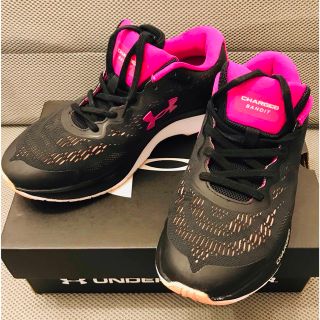 アンダーアーマー(UNDER ARMOUR)のUNDER ARMOUR★アンダーアーマー　　レディース　シューズ(スニーカー)