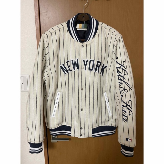 KITH(キス)のKITH Yankees Wool Bomber Jacket XLサイズ メンズのジャケット/アウター(スタジャン)の商品写真