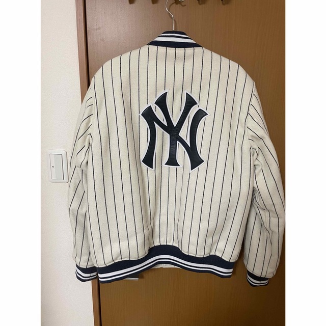 KITH(キス)のKITH Yankees Wool Bomber Jacket XLサイズ メンズのジャケット/アウター(スタジャン)の商品写真