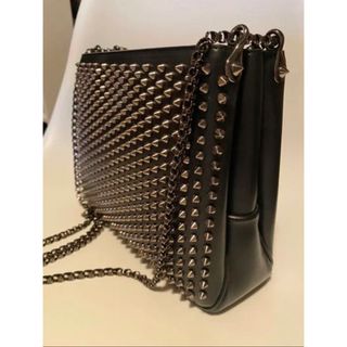 ルブタン(Christian Louboutin) 本革 ショルダーバッグ(レディース)の