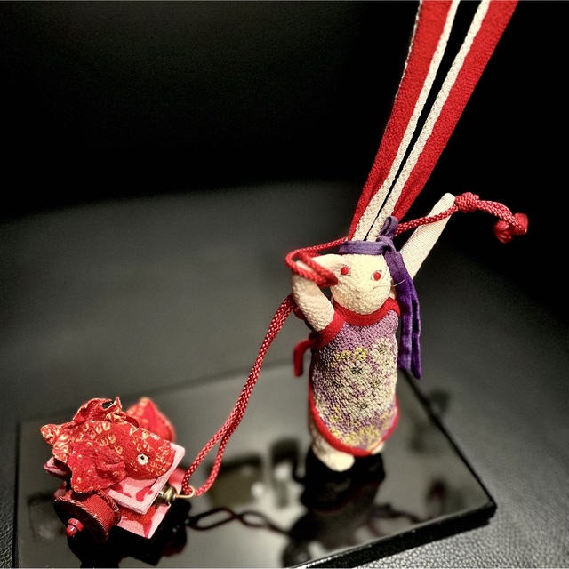作家 鯛持ち鯛兎 うさぎ ウサギ 干支 卯年 置物 飾り オブジェ 人形 古布