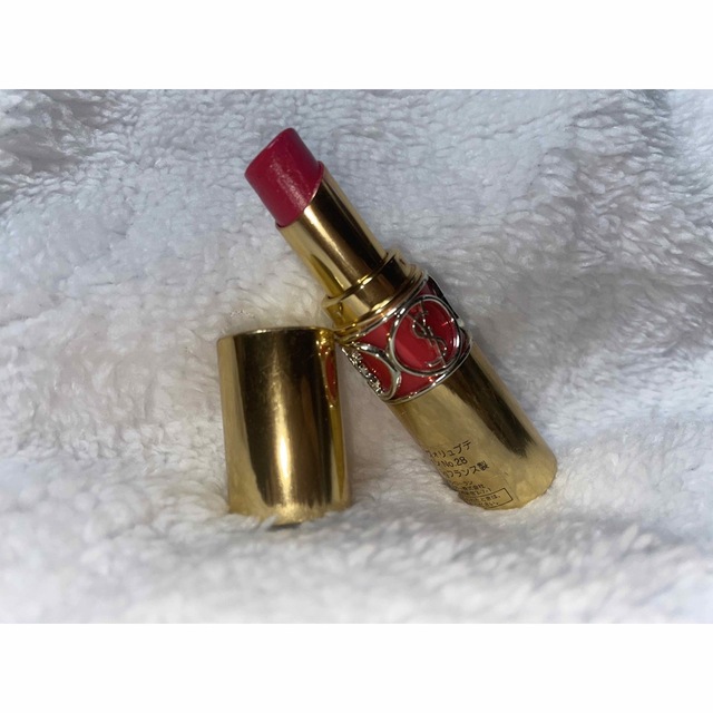 Yves Saint Laurent(イヴサンローラン)のYSL ルージュヴォリュプテシャインNo.28 コスメ/美容のベースメイク/化粧品(口紅)の商品写真