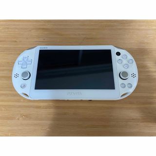 プレイステーションヴィータ(PlayStation Vita)のPlayStation Vita  PCH-2000 +メモリーカード8GB(携帯用ゲーム機本体)