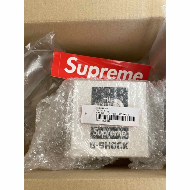 Supreme(シュプリーム)のSupreme The North Face G-SHOCK  yellow  メンズの時計(腕時計(デジタル))の商品写真