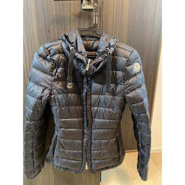 Moncler　レディースダウン 2