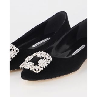 マノロブラニク(MANOLO BLAHNIK)のマノロブラニク ハンギシ ベルベット 37 新品未使用(バレエシューズ)