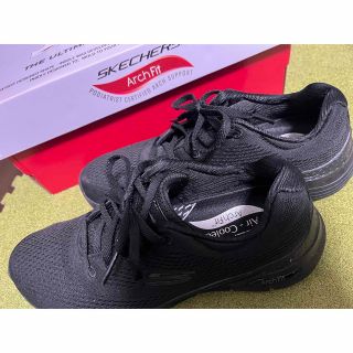 SKECHERS - スケッチャーズ アーチフィット 24.5cm ブラックの通販 by