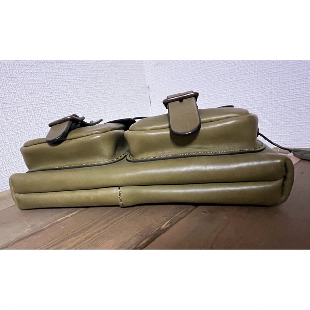HERZ - 未使用保管 傷あり HERZ ヒコーキのりショルダーバッグ HERZ - 未使用保管 傷あり HERZ ヒコーキのりショルダーバッグ