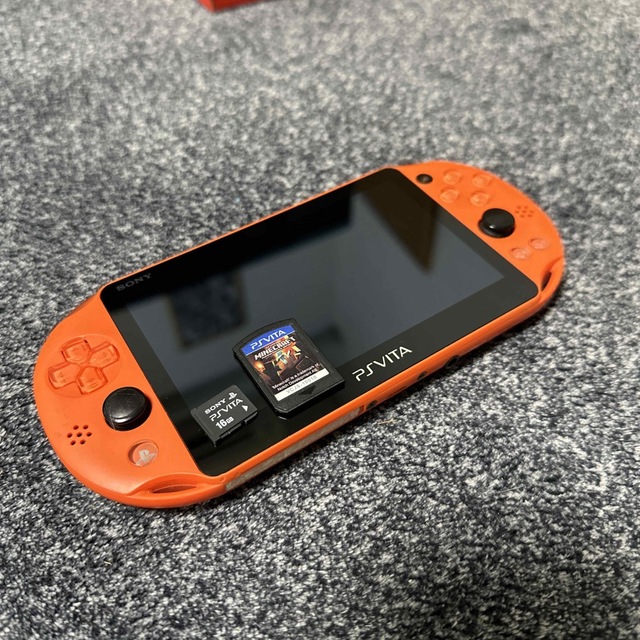 PlayStation Vita オレンジ