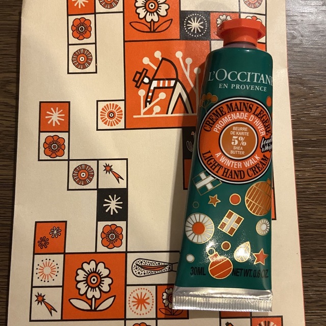 L'OCCITANE(ロクシタン)のロクシタン　ハンドクリーム　限定品 コスメ/美容のボディケア(ハンドクリーム)の商品写真