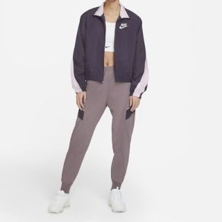 ナイキ(NIKE)のNIKE　ナイキ　ジャケット　レディース(その他)