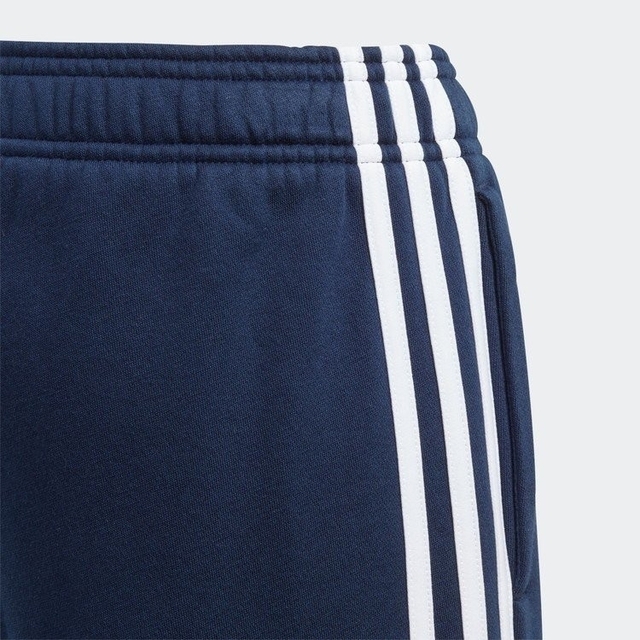 adidas(アディダス)のアディダス　パンツ　新品　3ストライプス キッズ/ベビー/マタニティのキッズ服男の子用(90cm~)(パンツ/スパッツ)の商品写真