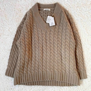 プラージュ(Plage)の♡新品タグ付き♡ アウターサンセット　ケーブルニット　20AW 辺見えみりさん(ニット/セーター)