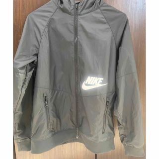 ナイキ(NIKE)のNIKE ナイロンパーカー(ナイロンジャケット)