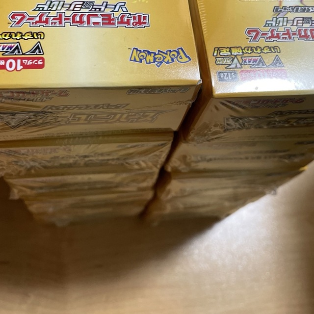 ポケモンカード　Vスターユニバース　未開封シュリンク付き　10ボックス エンタメ/ホビーのトレーディングカード(Box/デッキ/パック)の商品写真