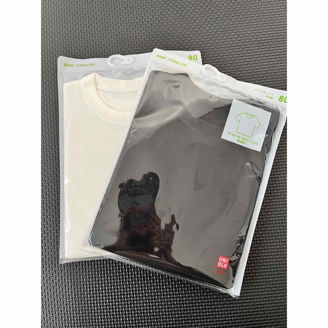 UNIQLO(ユニクロ)の【新品・未使用】UNIQLO☆キッズTシャツ2枚組 キッズ/ベビー/マタニティのベビー服(~85cm)(Ｔシャツ)の商品写真