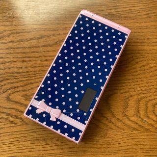 フジツウ(富士通)のdocomo F-06D Girls' ハッピーピンク ニコラコラボ(携帯電話本体)