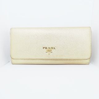 プラダ(PRADA)のPRADA(プラダ) 長財布 - ゴールド レザー(財布)