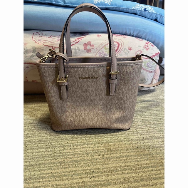 546〜648cm-内装の詳細Michael Kors Jet Set travel エクストラスモール