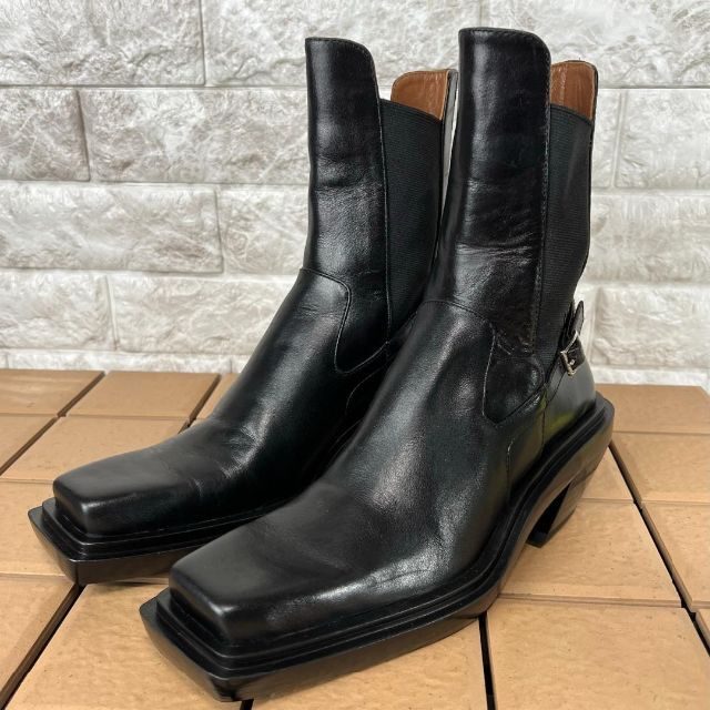 ザラ ZARA レザー サイドゴアブーツ スクエアトゥ ブラック ザラ ZARA レザー サイドゴアブーツ スクエアトゥ ブラック