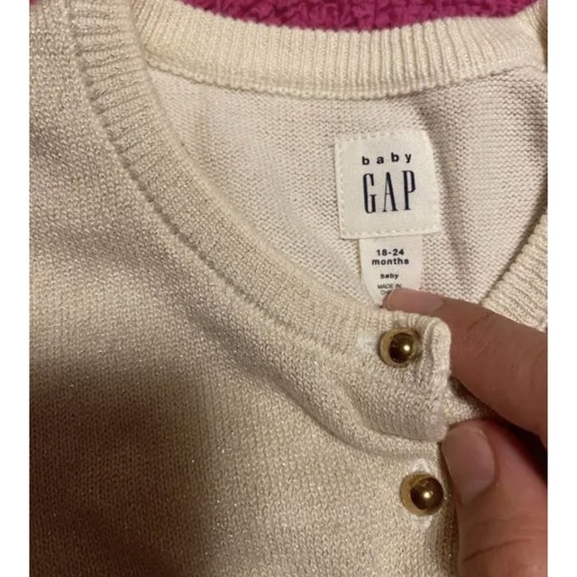 GAP Kids(ギャップキッズ)のギャップ　長袖　カーディガン　80 キラキラ キッズ/ベビー/マタニティのベビー服(~85cm)(カーディガン/ボレロ)の商品写真