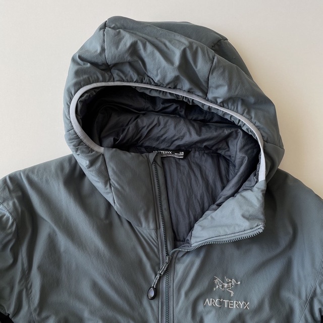 ARC'TERYX(アークテリクス)のアークテリクスAtom LT Hoody アトム LT フーディ メンズのジャケット/アウター(マウンテンパーカー)の商品写真