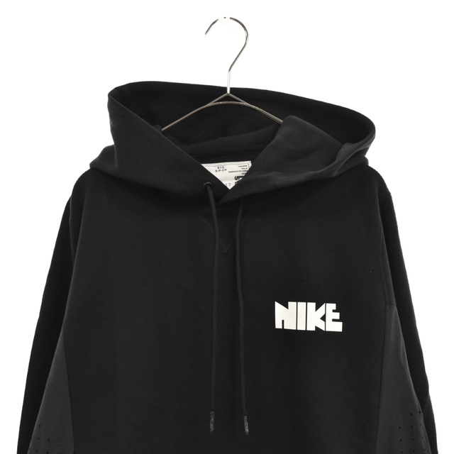 sacai(サカイ)のSacai サカイ 21AW ×NIKE NYLON DOCCING SWEAT HOODIE CV5727-010 ×ナイキ ナイロンドッキングスウェットプルオーバーフーディ 再構築パーカー ブラック メンズのトップス(パーカー)の商品写真