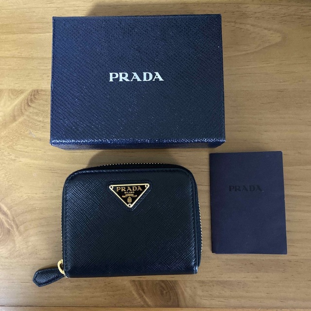 PRADA プラダ 小銭入れ　ラウンドファスナー　コインケース