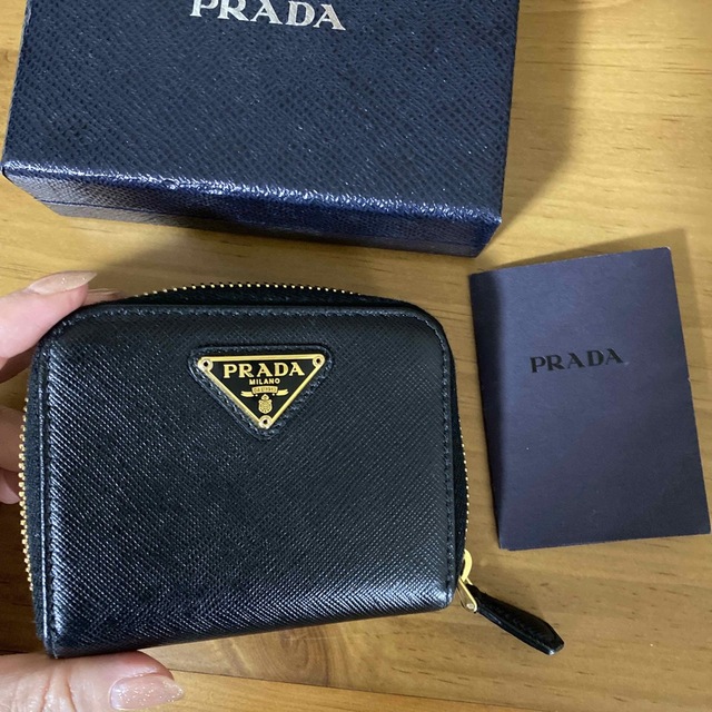 PRADA プラダ 小銭入れ　ラウンドファスナー　コインケース