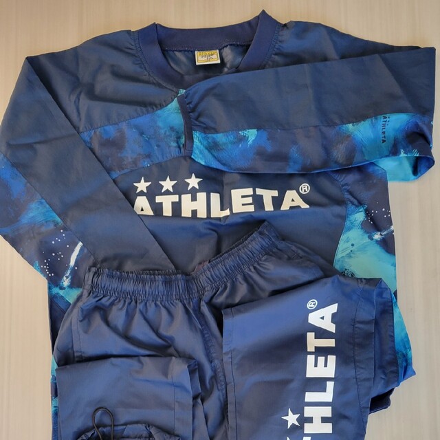 ATHLETA(アスレタ)の美品　ATHLETA　ピステ　上下　140 練習着 スポーツ/アウトドアのサッカー/フットサル(ウェア)の商品写真