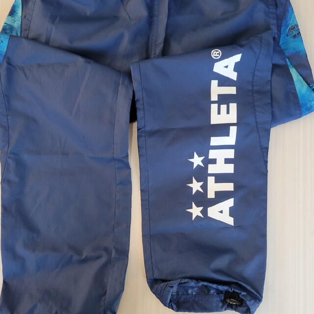 ATHLETA(アスレタ)の美品　ATHLETA　ピステ　上下　140 練習着 スポーツ/アウトドアのサッカー/フットサル(ウェア)の商品写真