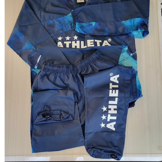 ATHLETA(アスレタ)の美品　ATHLETA　ピステ　上下　140 練習着 スポーツ/アウトドアのサッカー/フットサル(ウェア)の商品写真