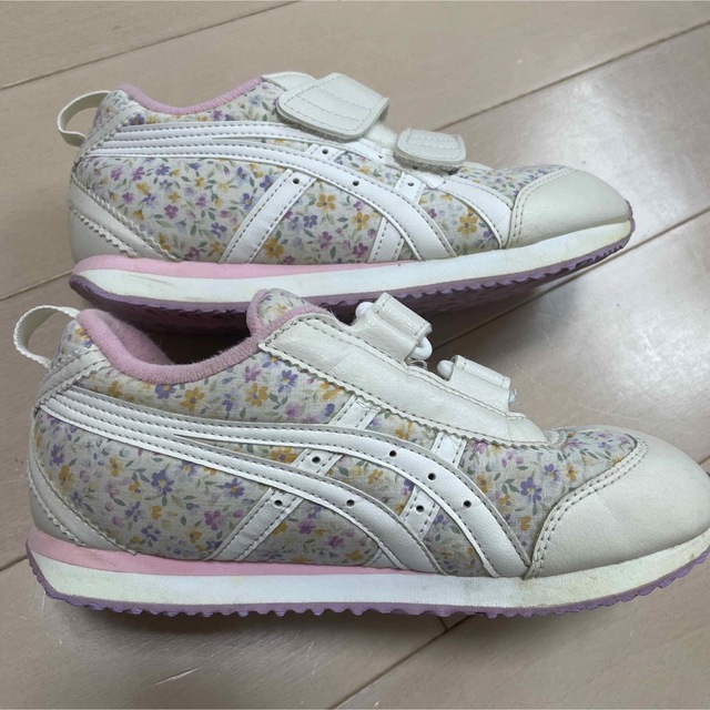 asics(アシックス)のアシックスメキシコ ナロー MINI CT 3 キッズ/ベビー/マタニティのキッズ靴/シューズ(15cm~)(スニーカー)の商品写真