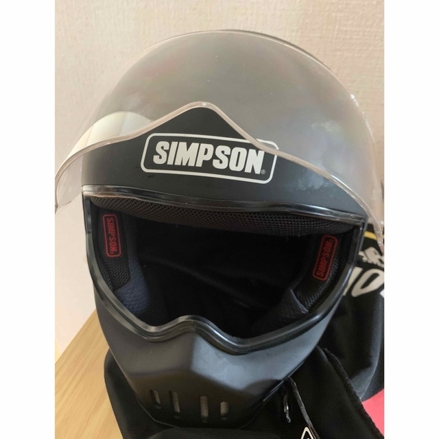 SIMPSON(シンプソン)のシンプソン　６０cm 自動車/バイクのバイク(ヘルメット/シールド)の商品写真