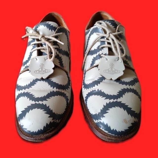 Vivienne Westwood(ヴィヴィアンウエストウッド)のviviennewestwood✕GRENSONスクイグルブーツ レディースの靴/シューズ(ブーツ)の商品写真