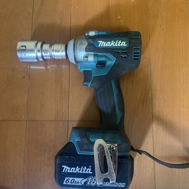 Makita(マキタ)のマキタ　インパクトレンチTW300Ｄ スポーツ/アウトドアの自転車(工具/メンテナンス)の商品写真