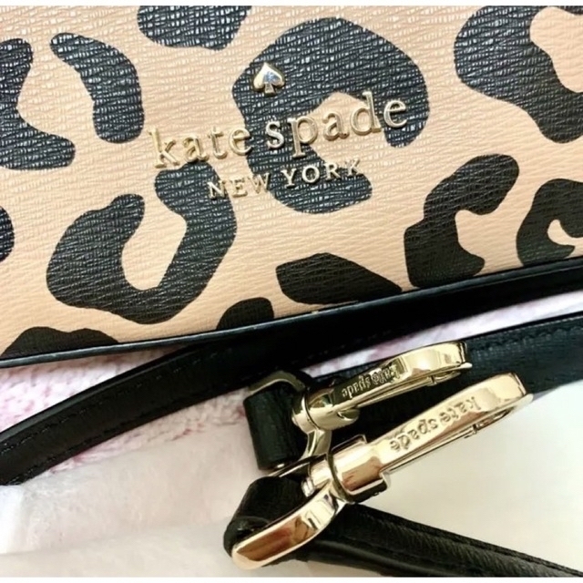 kate spade new york(ケイトスペードニューヨーク)のケイトスペード  レオパード柄2way ショルダーバッグ　ヒョウ柄 レディースのバッグ(ショルダーバッグ)の商品写真