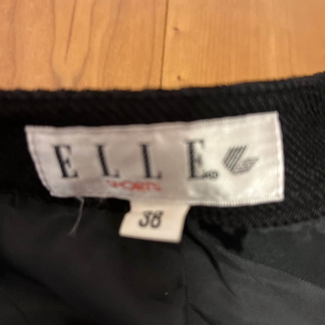 ELLE(エル)のHさま専用　ELLE  ミニスカート　冬用　ブラック レディースのスカート(ミニスカート)の商品写真