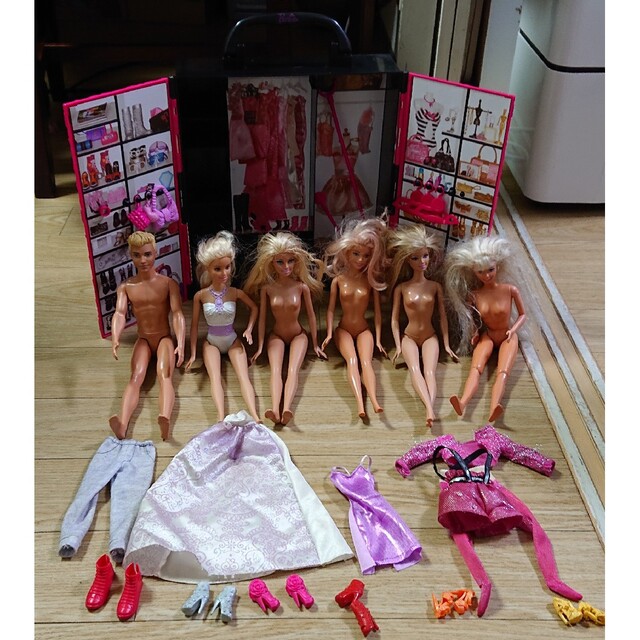 Barbie(バービー)のBarbieまとめ売り キッズ/ベビー/マタニティのおもちゃ(ぬいぐるみ/人形)の商品写真