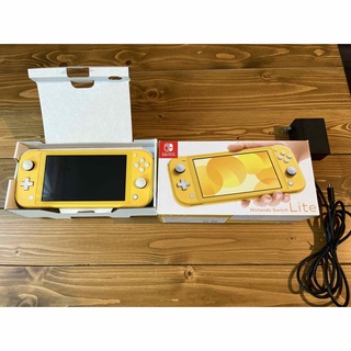 ニンテンドースイッチ(Nintendo Switch)のNintendo Switch Lite(家庭用ゲーム機本体)