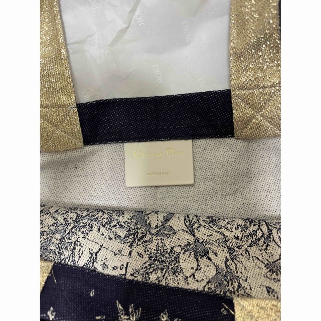 Dior(ディオール)のディオール♡Dior♡ホリデーコレクション♡ノベルティトートバック レディースのバッグ(トートバッグ)の商品写真