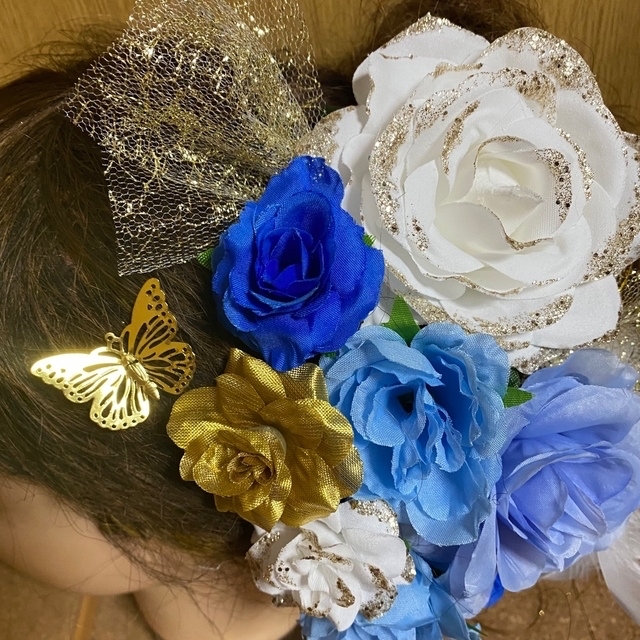 No.785 豪華！白×水色　♡ 成人式髪飾り 振袖髪飾り 卒業式 レディースのヘアアクセサリー(ヘアピン)の商品写真