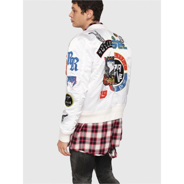 DIESEL - DIESEL サテンボンバージャケット 00SMFN0TAQF ホワイト XLの