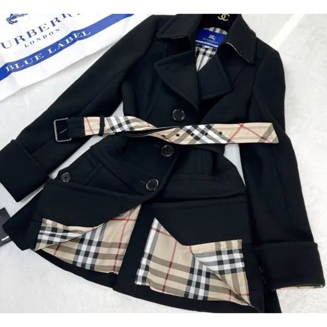 BURBERRY BLUE LABEL(バーバリーブルーレーベル)のバーバリーブルーレーベル ロングコート ノバチェック ベルト付 アンゴラ 黒 レディースのジャケット/アウター(ロングコート)の商品写真