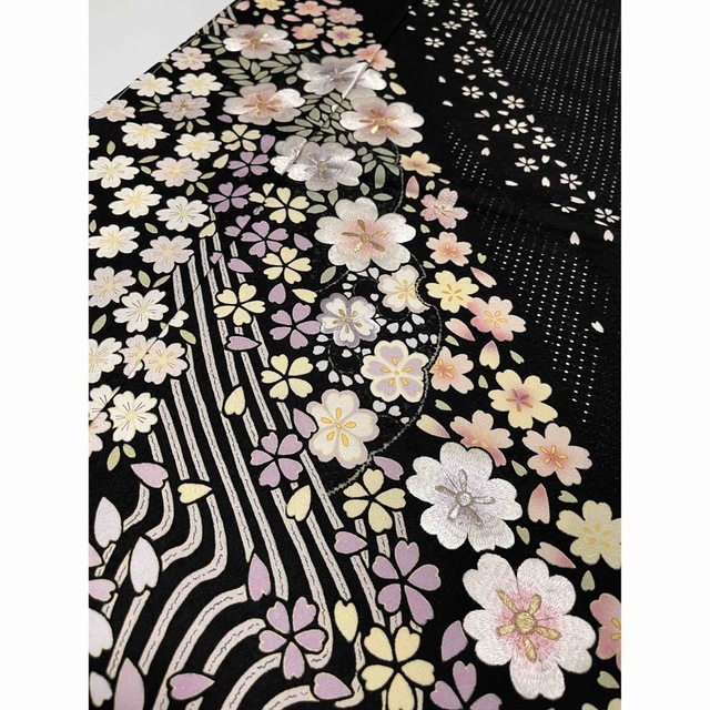 特選染め分け訪問着【蘇州刺繍 汕頭刺繍◆桜】オフホワイト×ブラック 白 黒