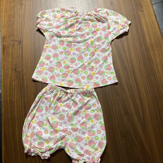 パジャマ キッズ/ベビー/マタニティのキッズ服女の子用(90cm~)(パジャマ)の商品写真