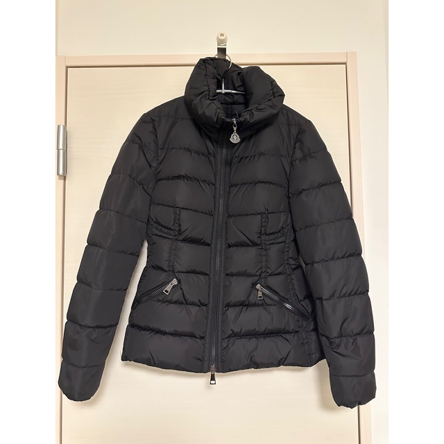 レディースモンクレール　MONCLER ブラック　ダウン